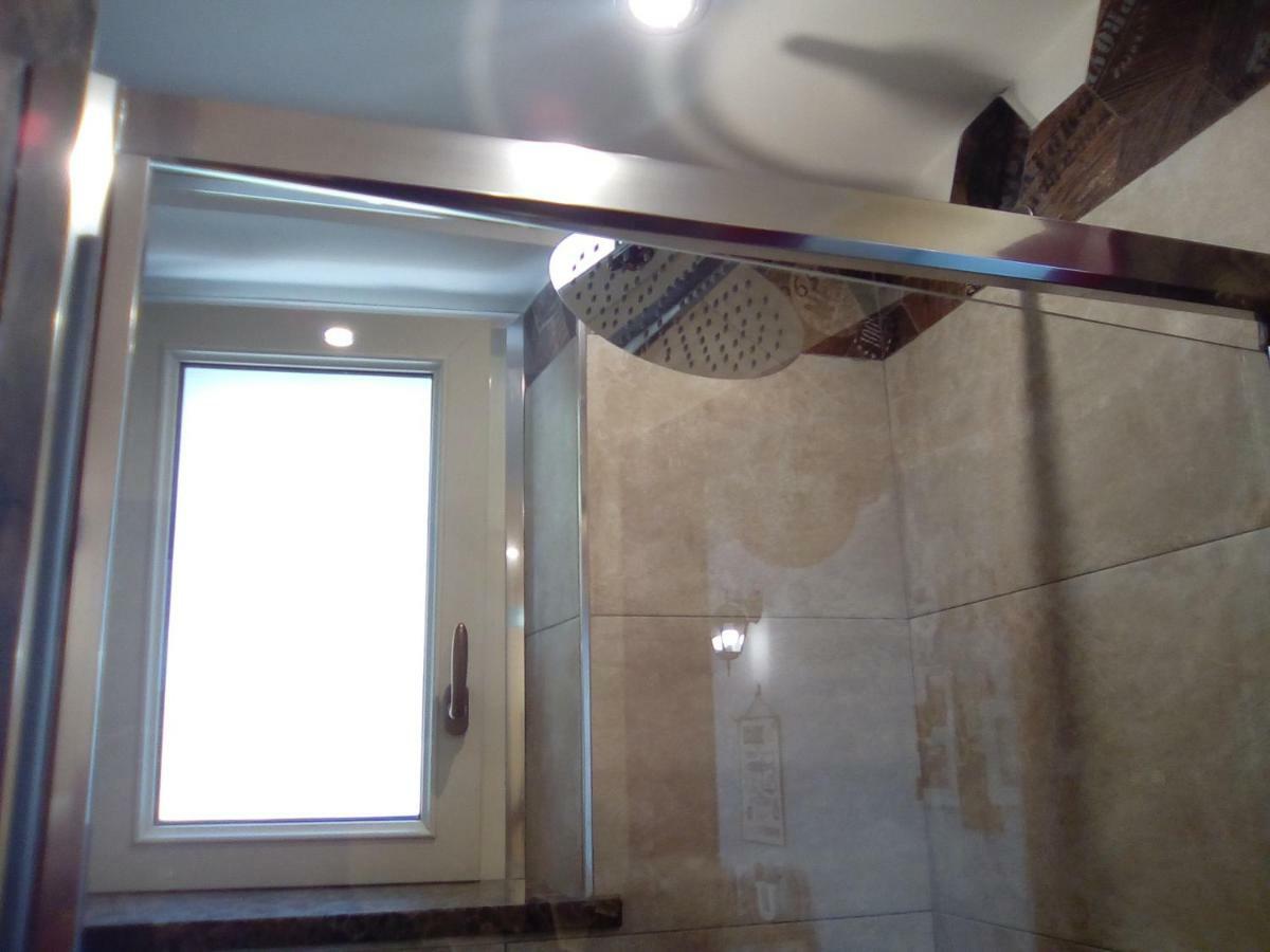 Appartement Contrada Casa Vacanze à Vado Ligure Extérieur photo